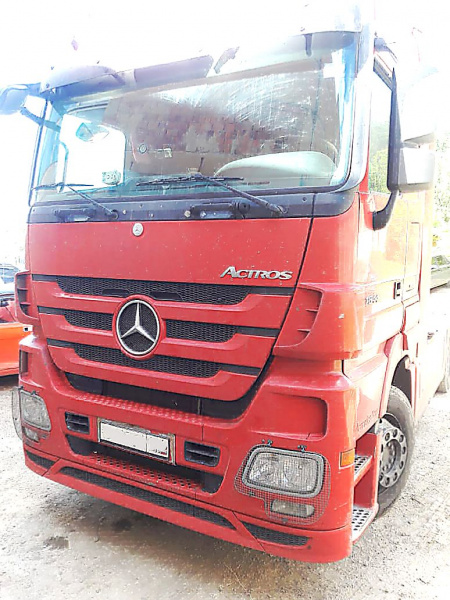 Ремонт тахографа на Mercedes-Benz Actros в сервисном центре Ремонт тахографа на Mercedes-Benz Actros в сервисном центре